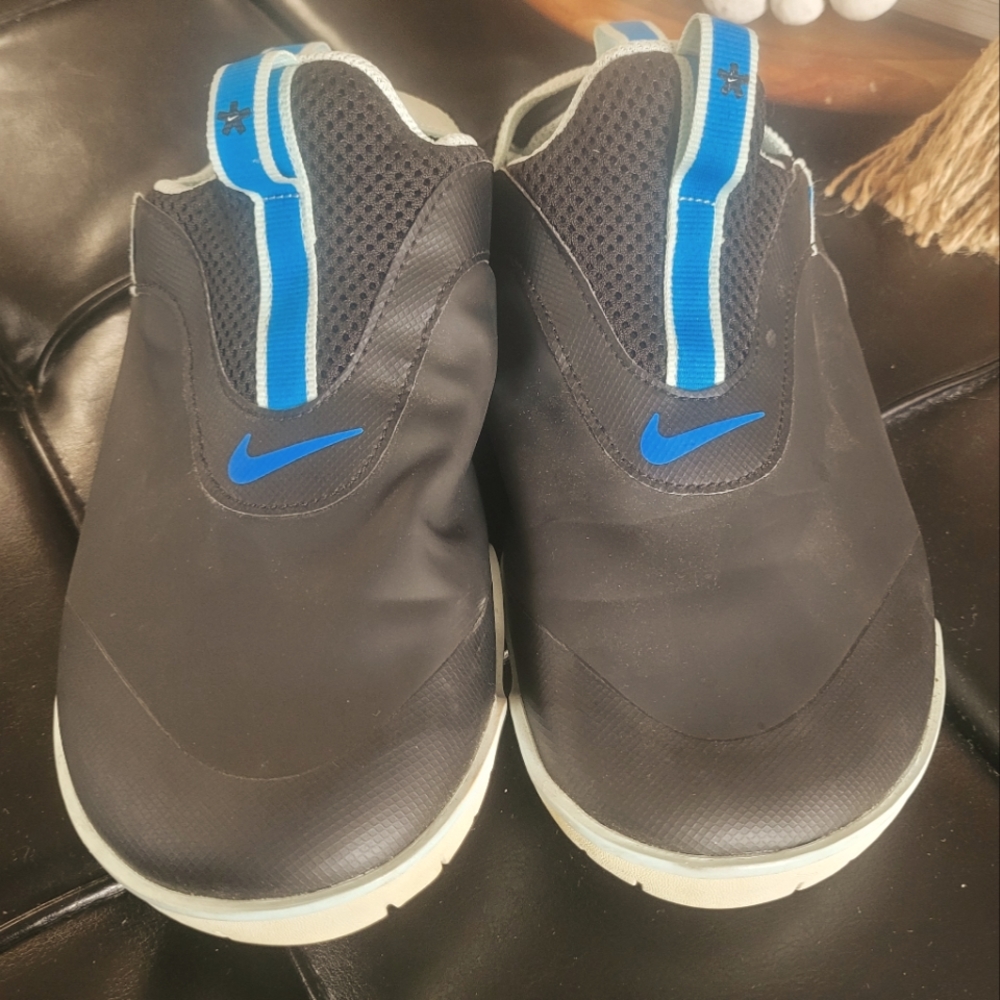 Nike zoom pulse Healthcare shoes